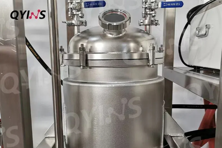 不銹鋼薄膜蒸發器夾套進料罐